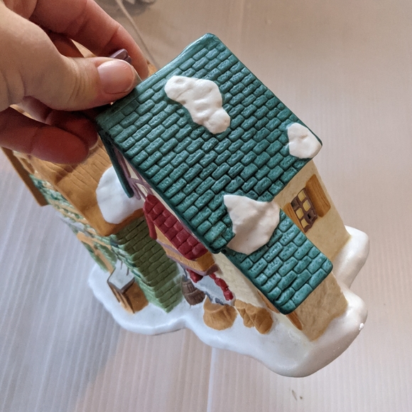 Dickens Village Collectibles Blacksmith Porcelain Lighted House Towne Series - Picture 9 of 15